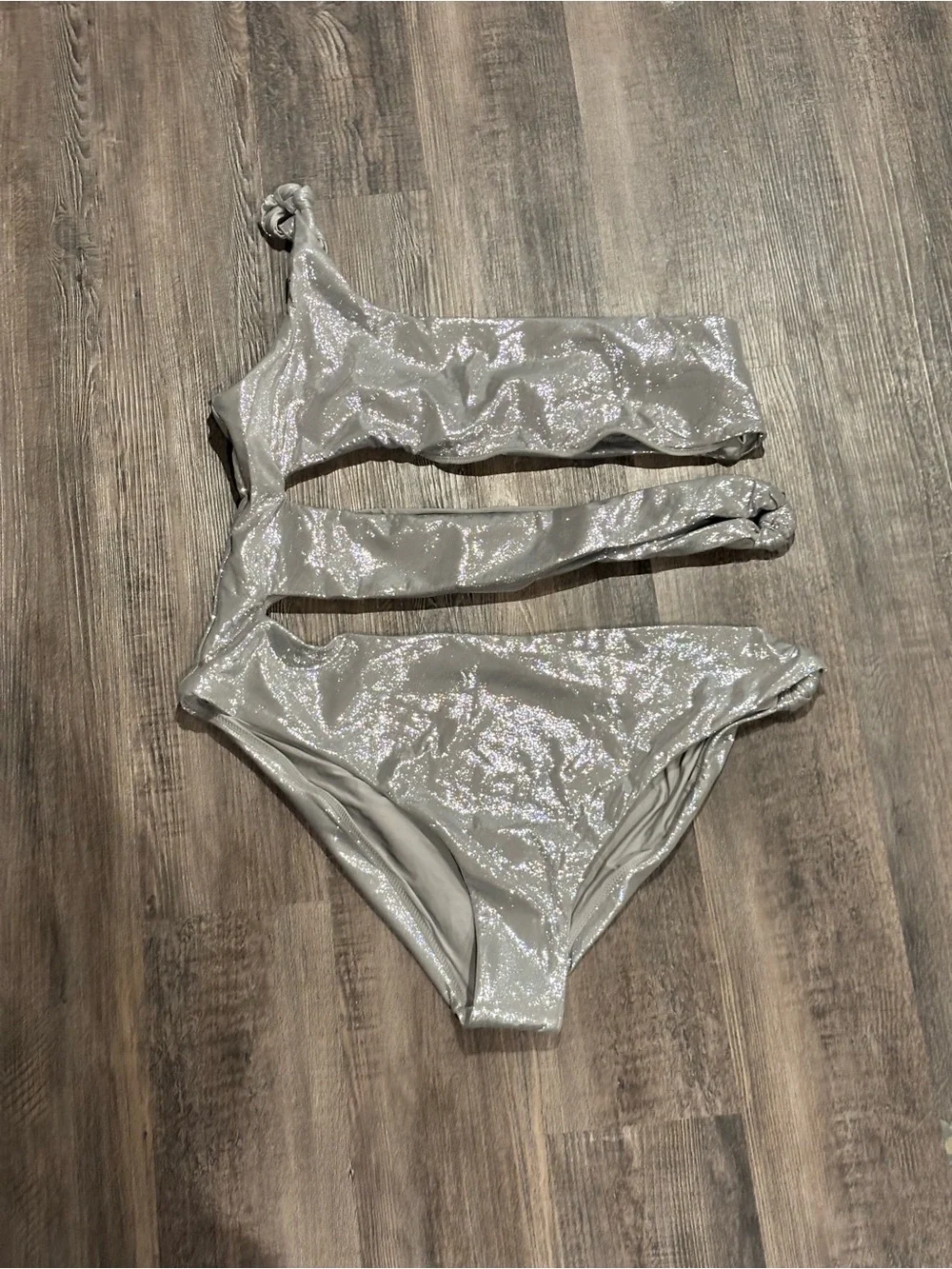 SKIMS Liquid Shine One-Shoulder Monokini - Smoke Silver